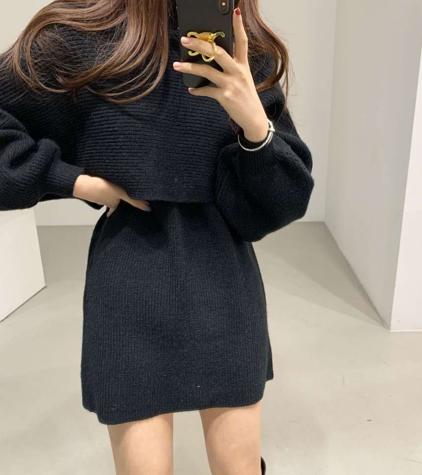 ふんわりパフスリーブ ニットミニワンピース