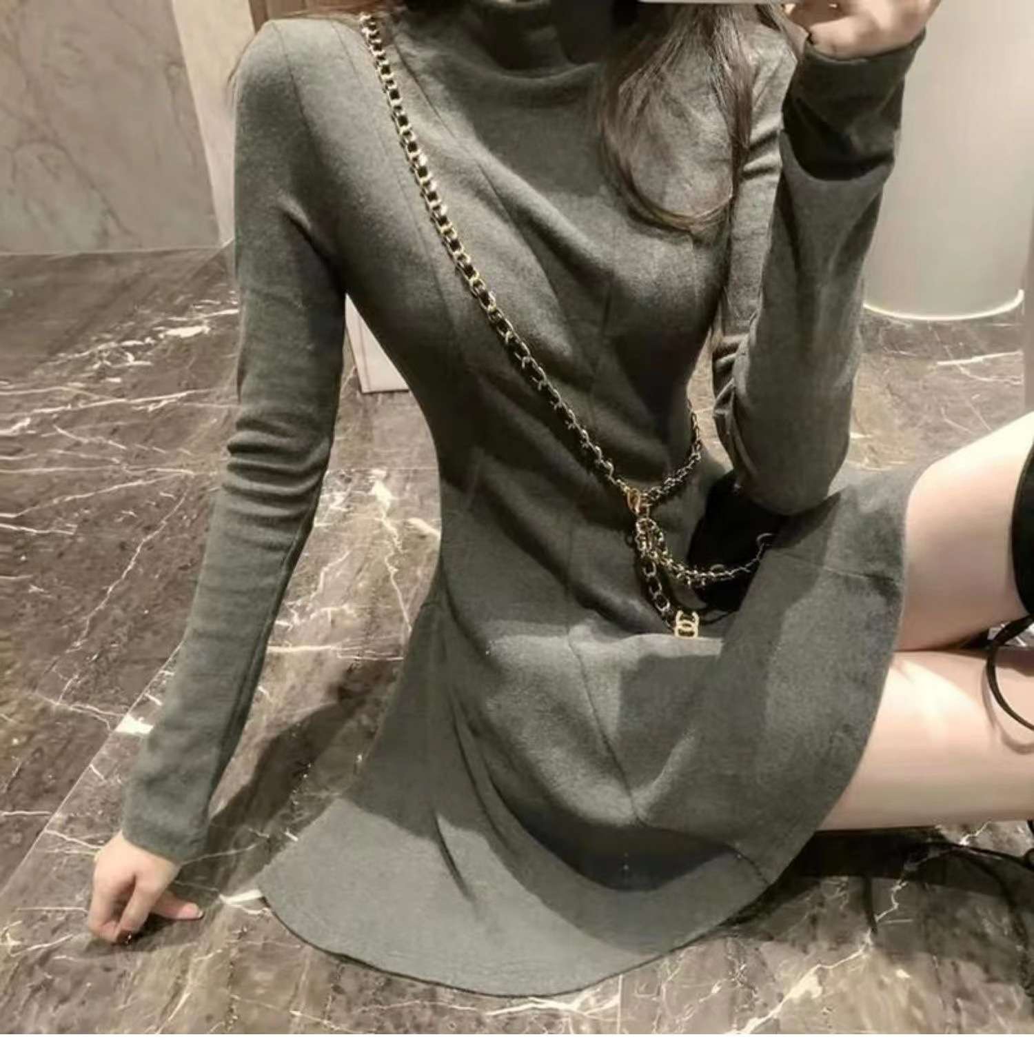 エレガントハイネックフレアワンピース