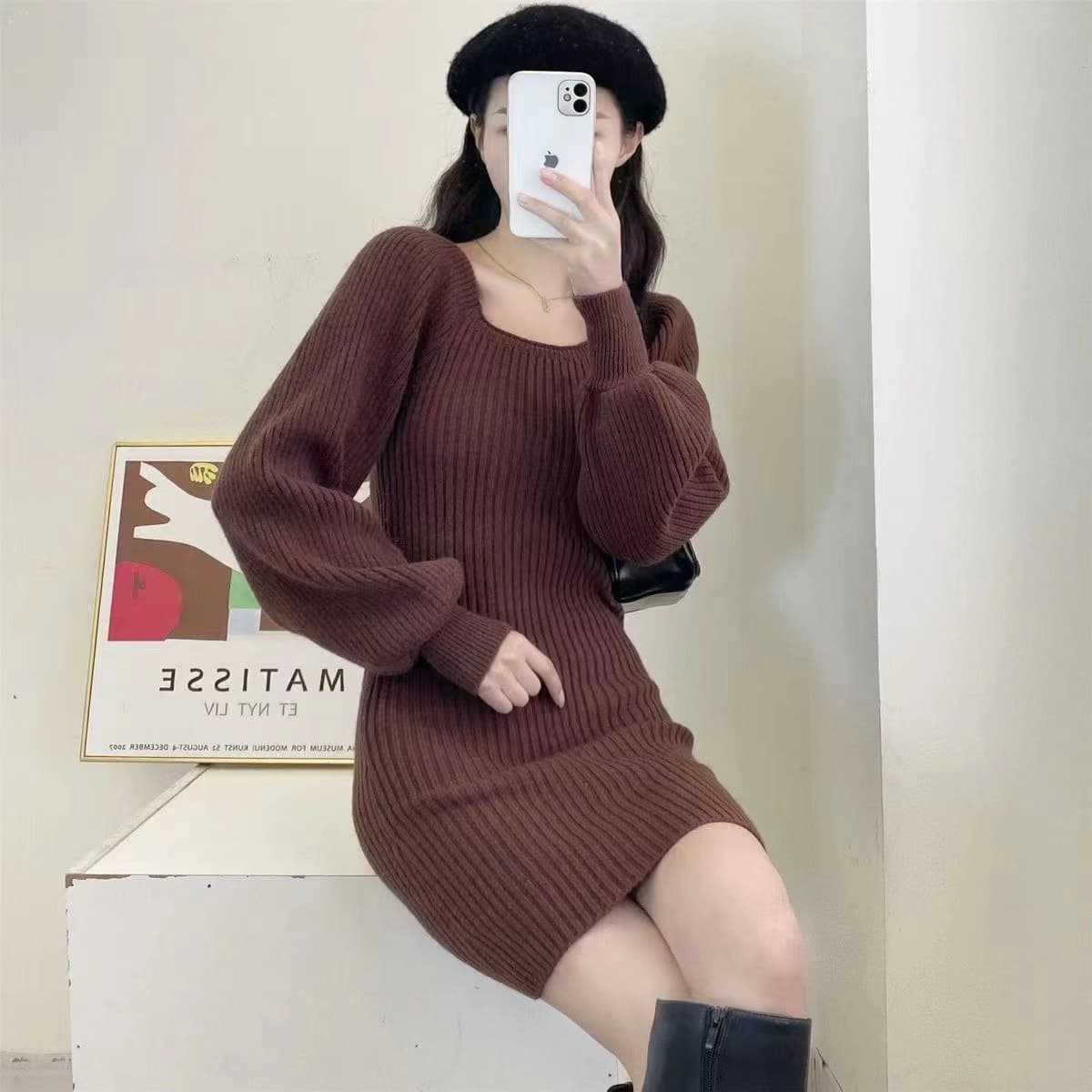 大人可愛いパフスリーブリブニットミニワンピース