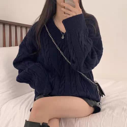 ケーブル編みブイネックニットミニワンピース