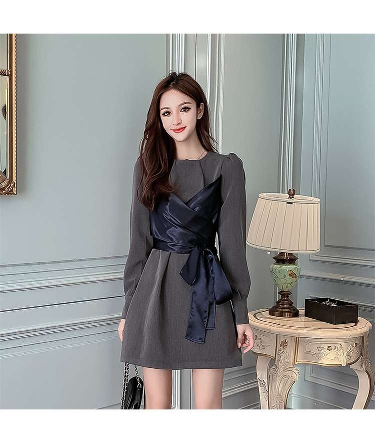 ミニワンピース リボン付きサイドフレアワンピース