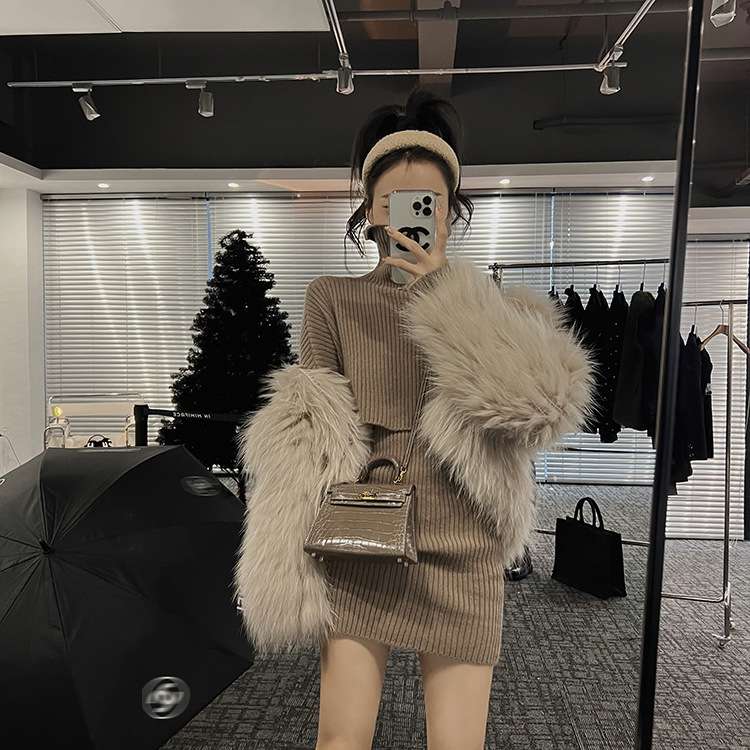 フワモコタートルネック ニットミニワンピース