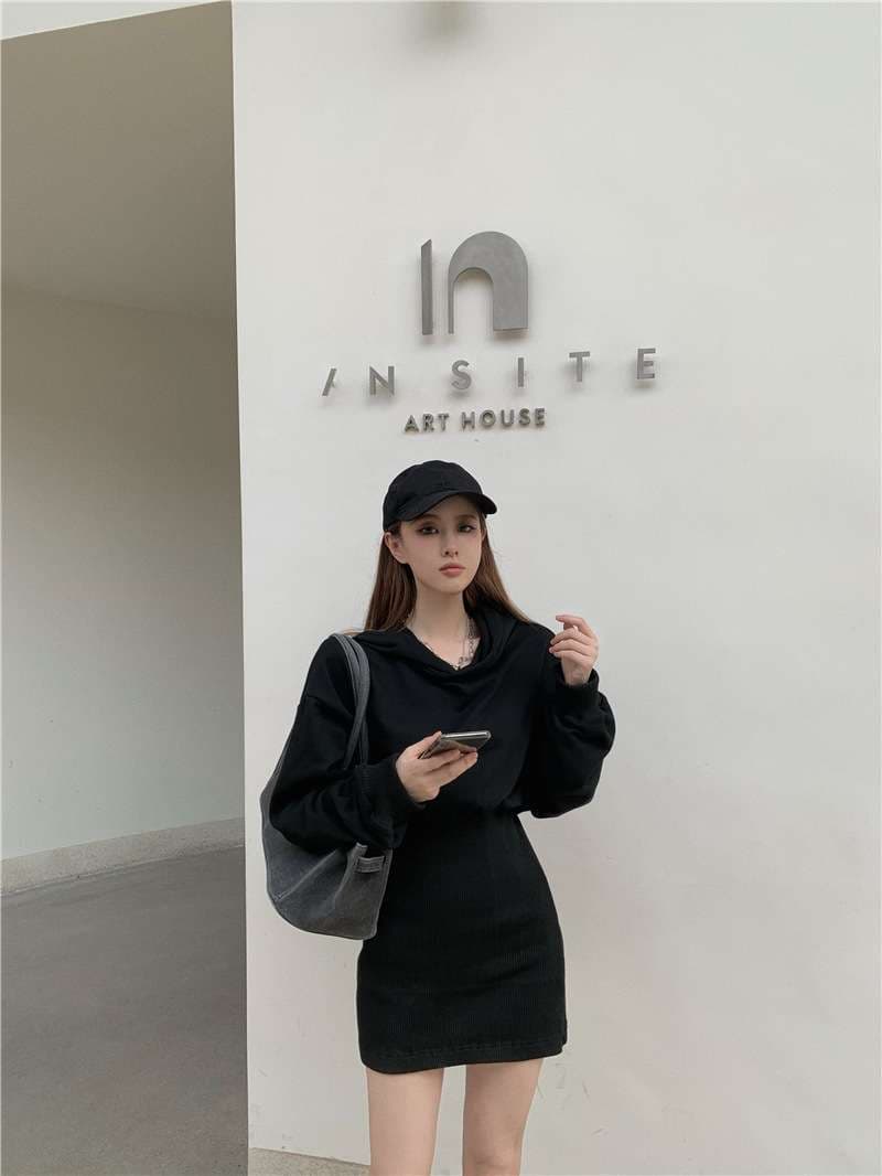 シンプルリブ切替パーカーミニワンピース