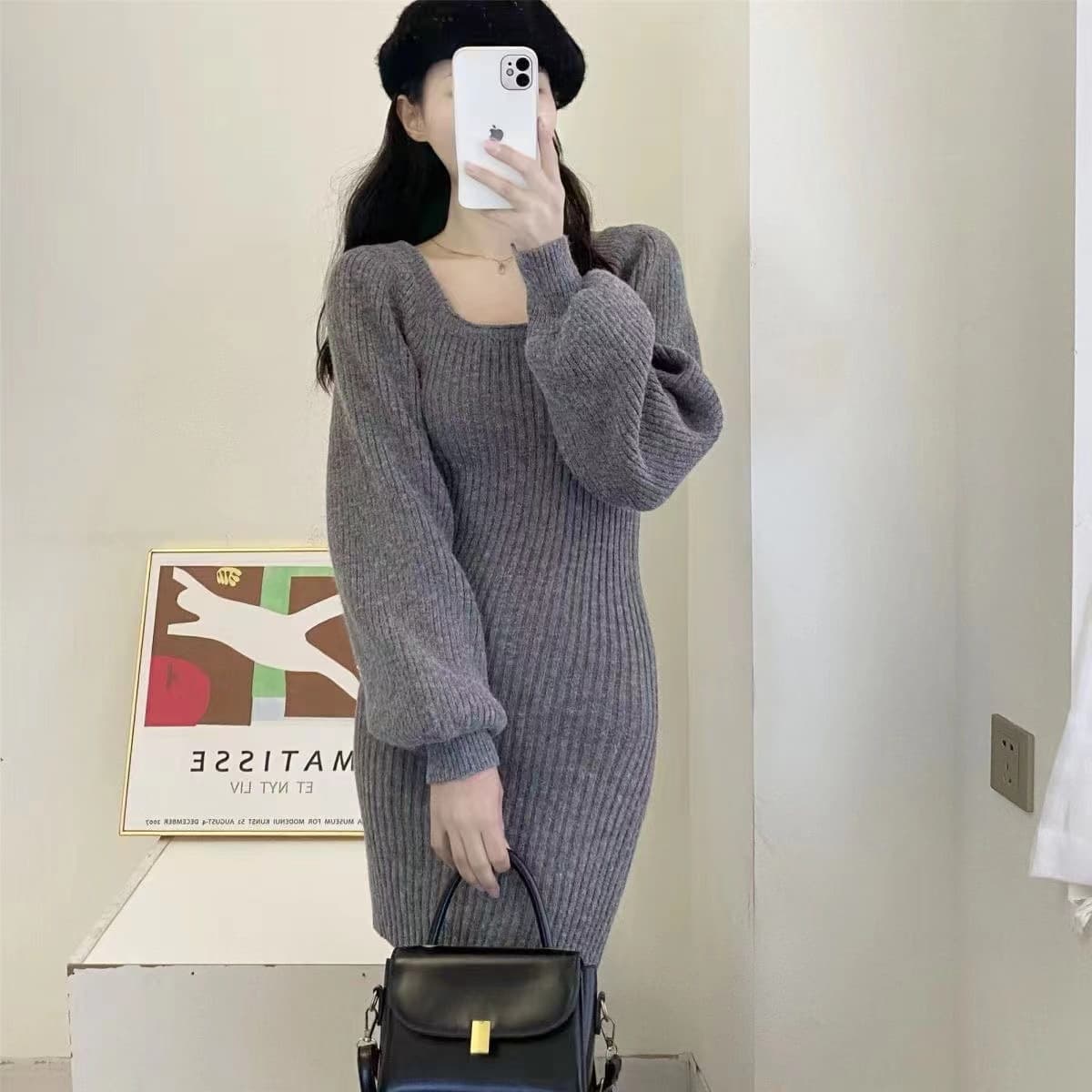 大人可愛いパフスリーブリブニットミニワンピース