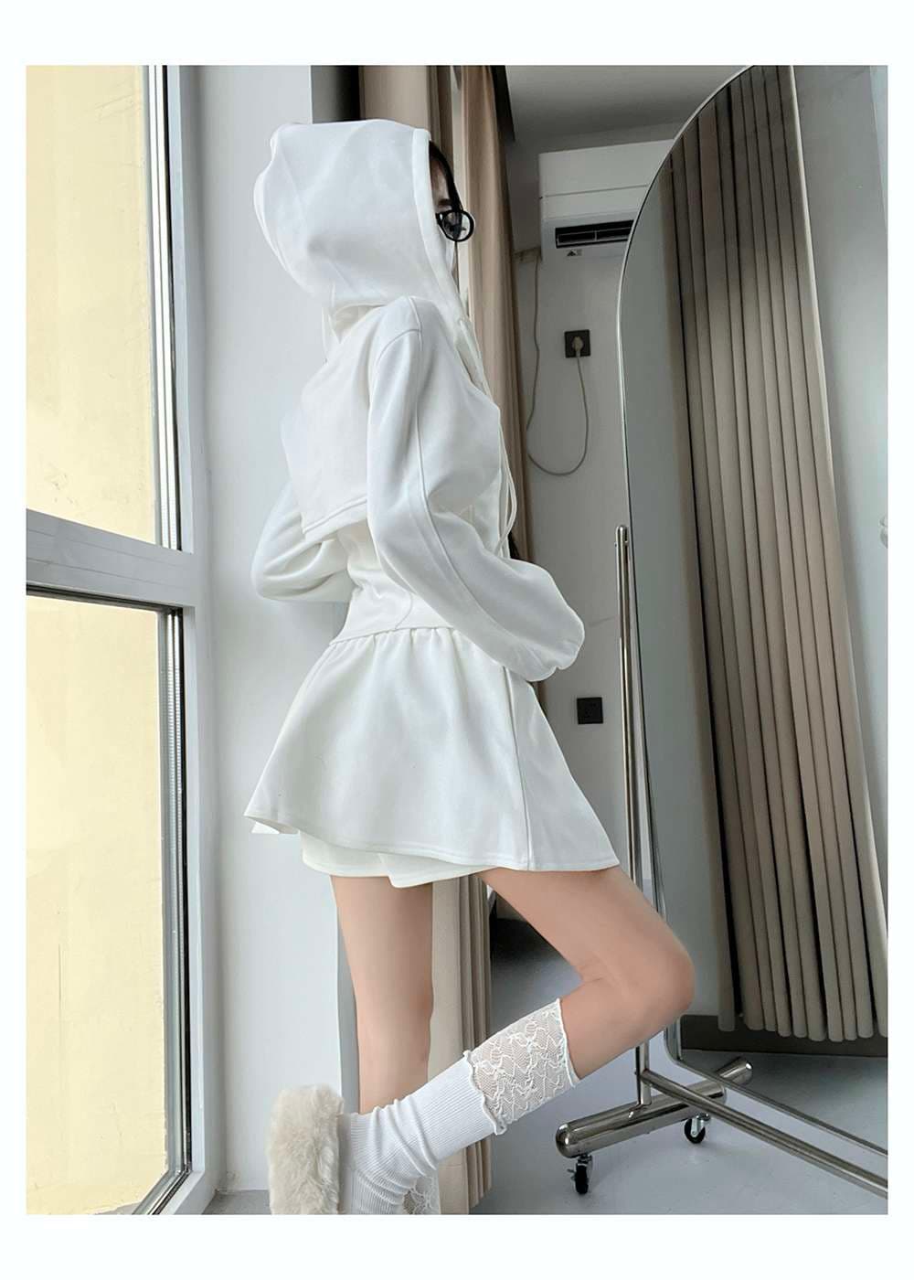 パーカー×スカート(スカパン付き)スウェットセットアップ