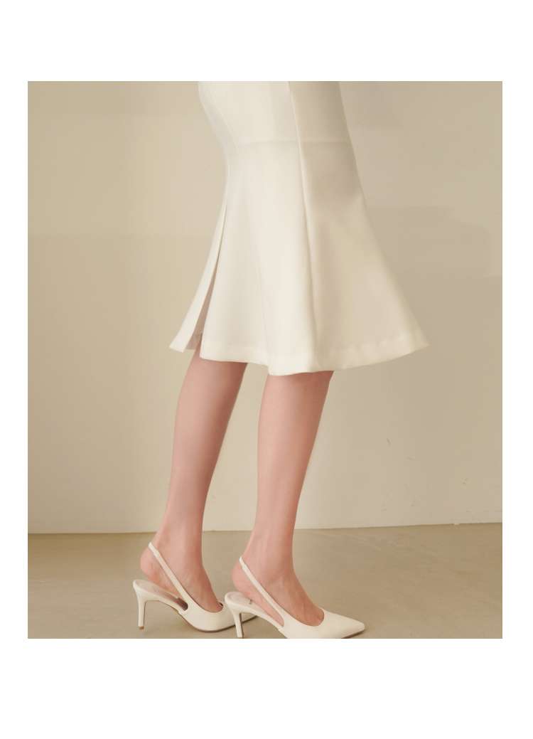 ミニワンピース マーメイドシルエットのフレアワンピース