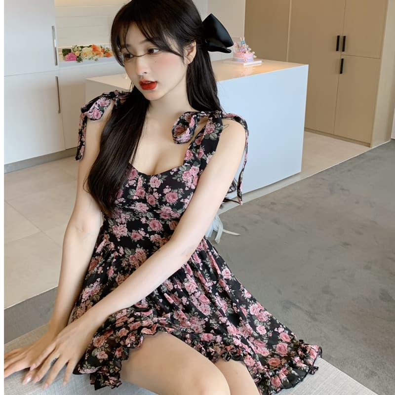 ミニワンピース 大人可愛い 花柄フレアワンピ