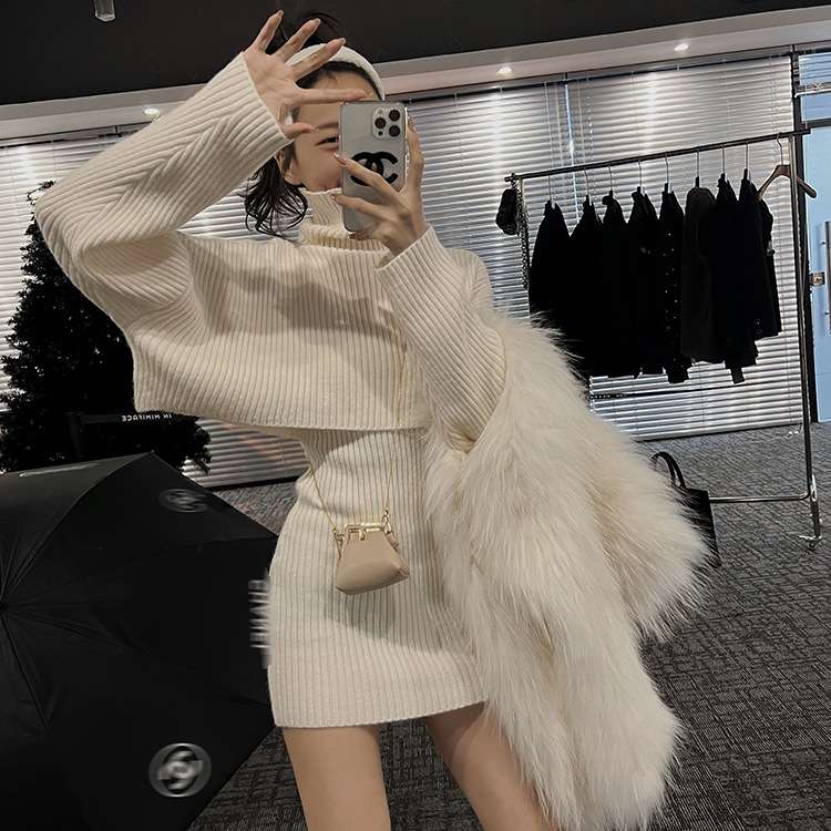 フワモコタートルネック ニットミニワンピース