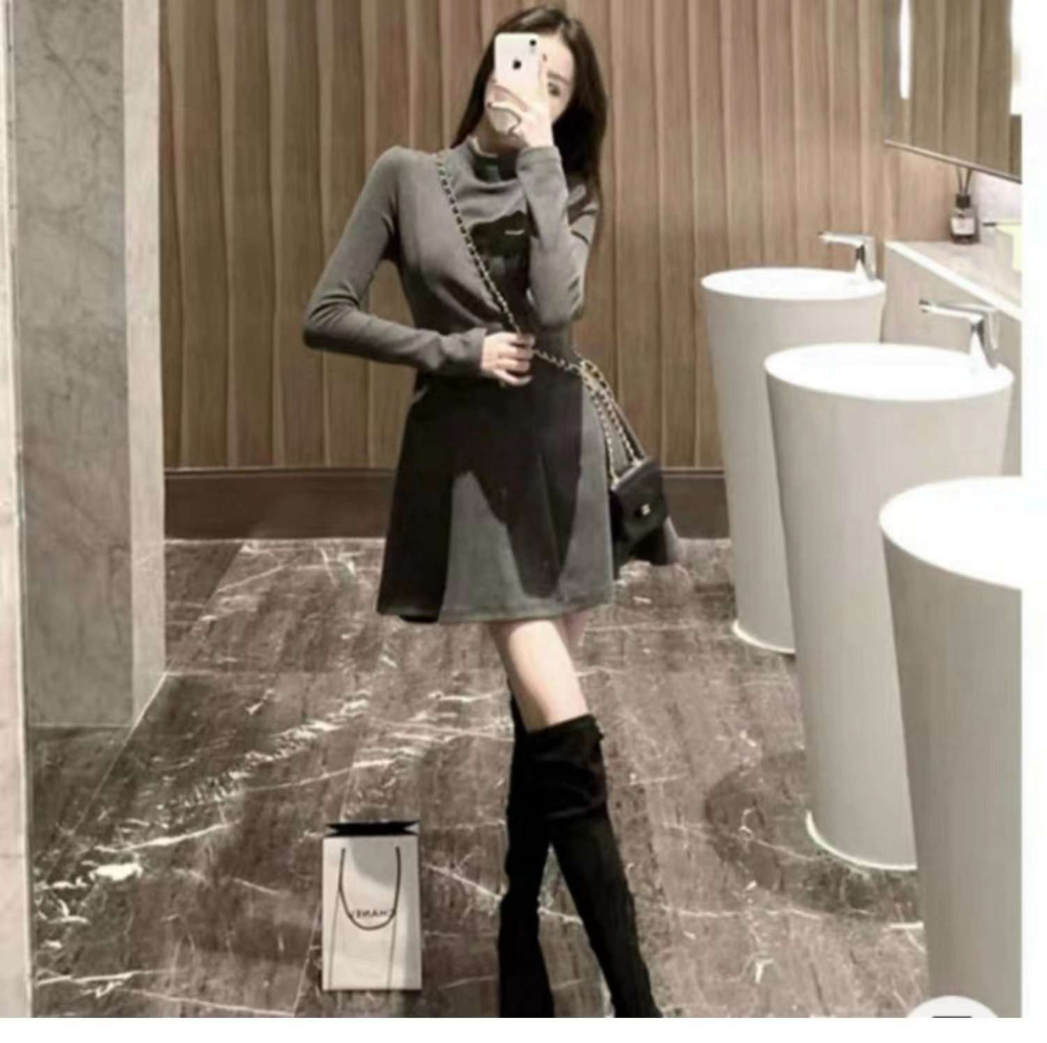 エレガントハイネックフレアワンピース