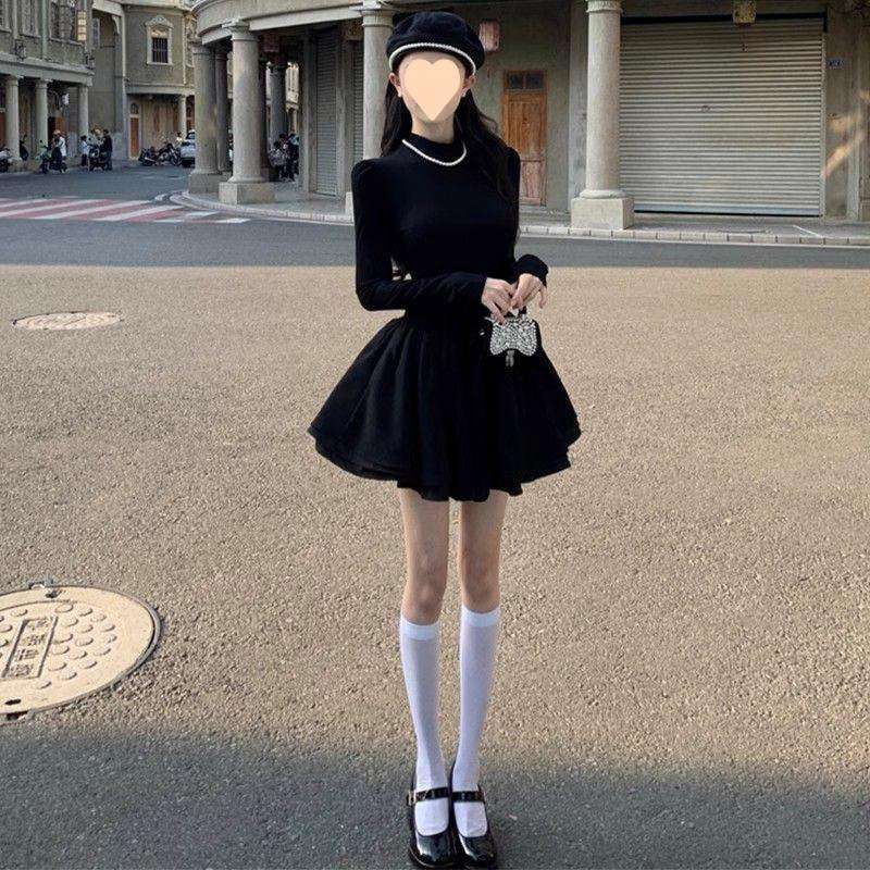 パール付きキャップ付きフレアミニワンピース