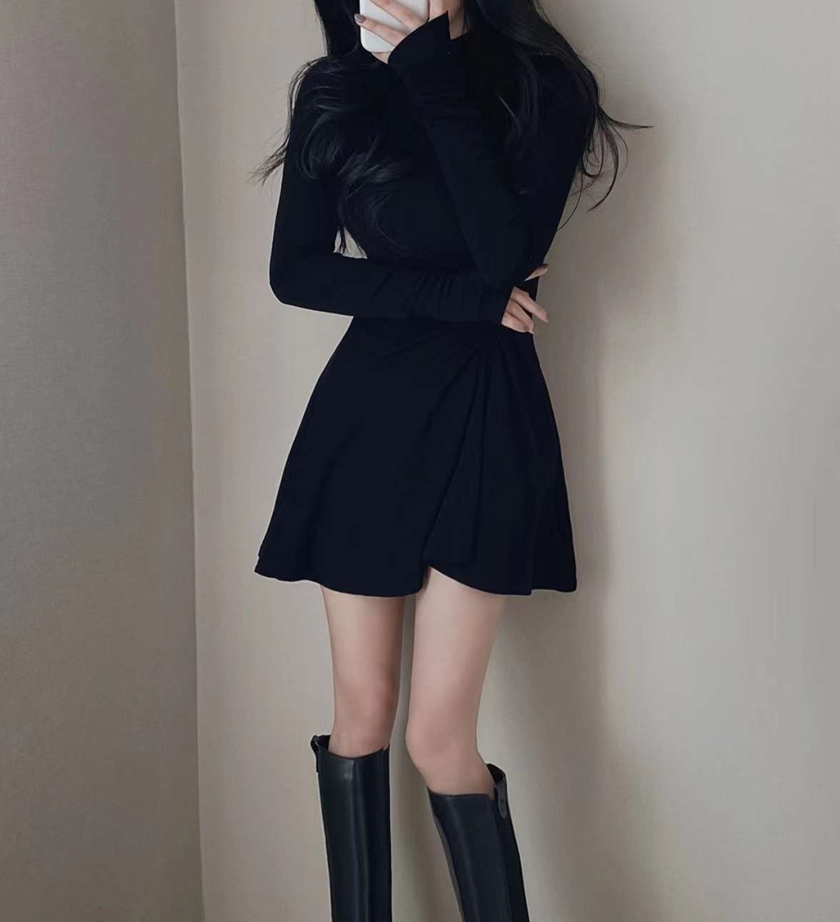 ミニワンピース シンプル無地 超ミニ丈 タイトニットワンピ 韓国風