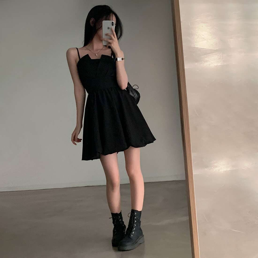 シンプルプリーツキャミミニワンピース