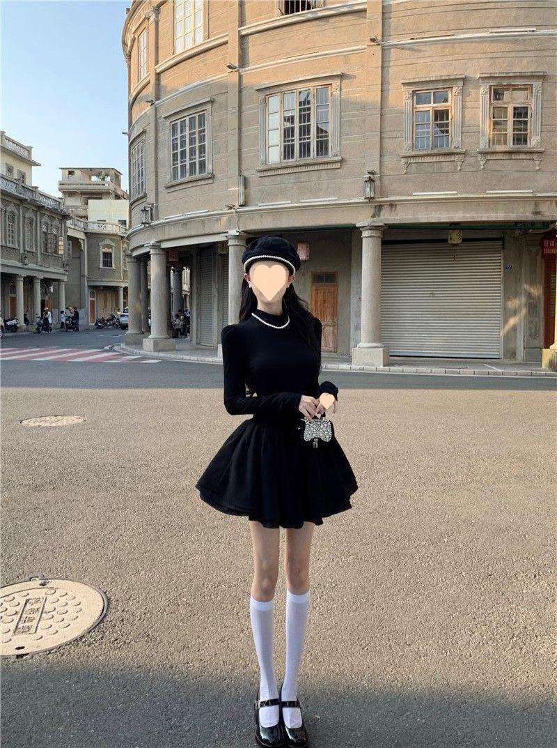 パール付きキャップ付きフレアミニワンピース