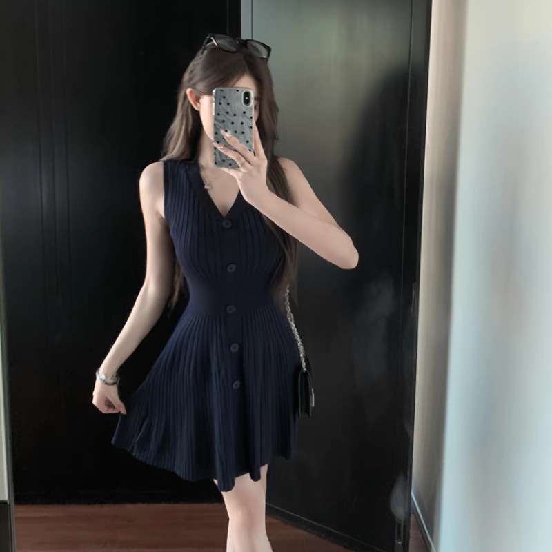 ミニワンピース フリル付きリブニットフレアワンピース