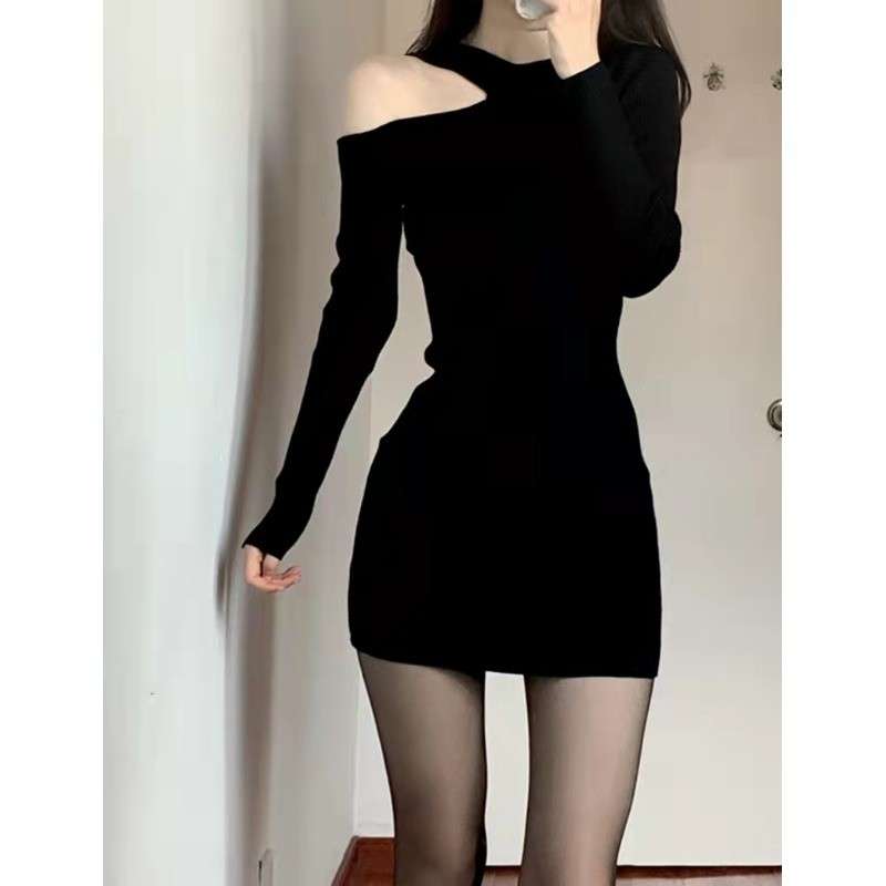 ミニワンピース 肩あき 痩せ見えニットワンピ