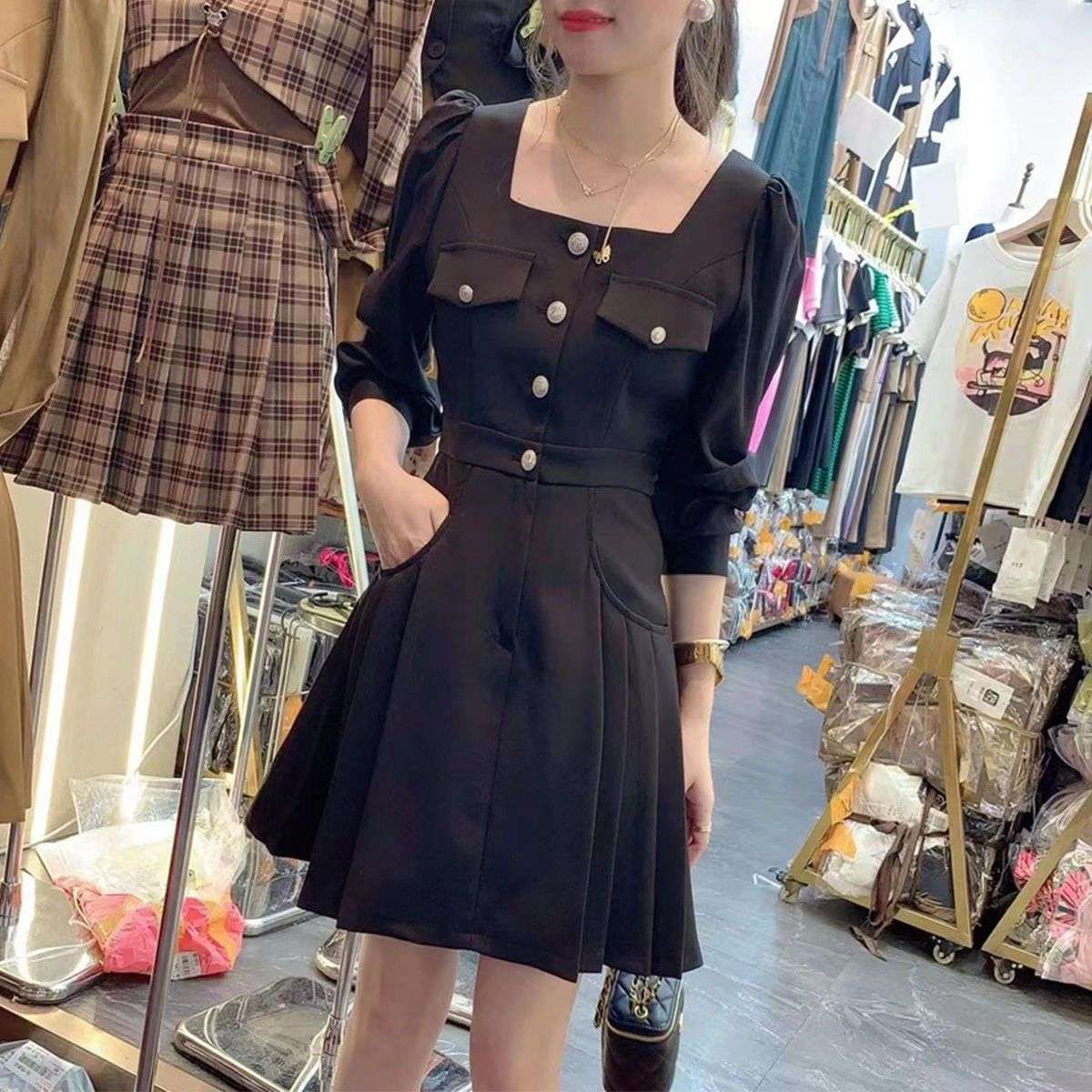 ミリタリーテイストフレアワンピース