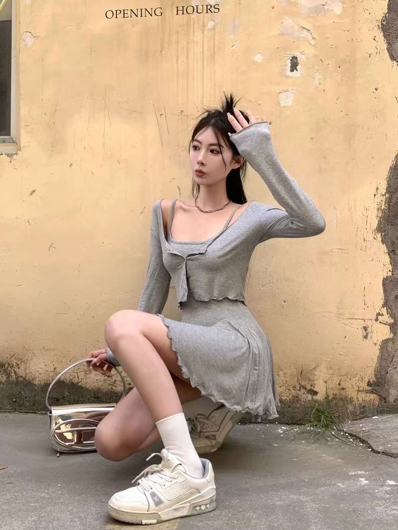 ミニワンピース キャミソールデザインフリルミニワンピ