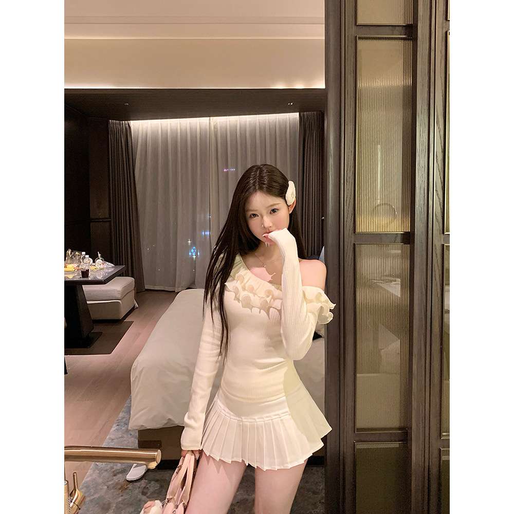 ミニワンピース フリルデコルテワンピ プリーツスカート