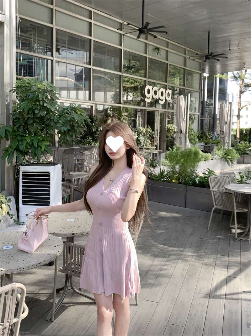 ミニワンピース フリル付きリブニットフレアワンピース