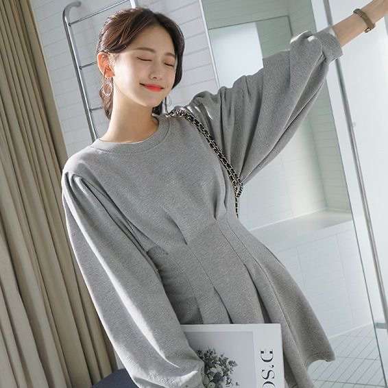 ふんわりバルーン袖 タックフレアミニワンピース