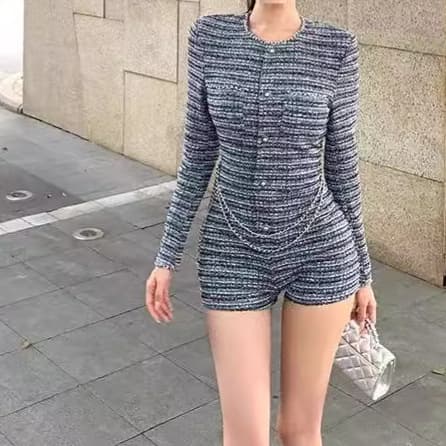 ミニワンピース ツイード素材のシンプル美ライン