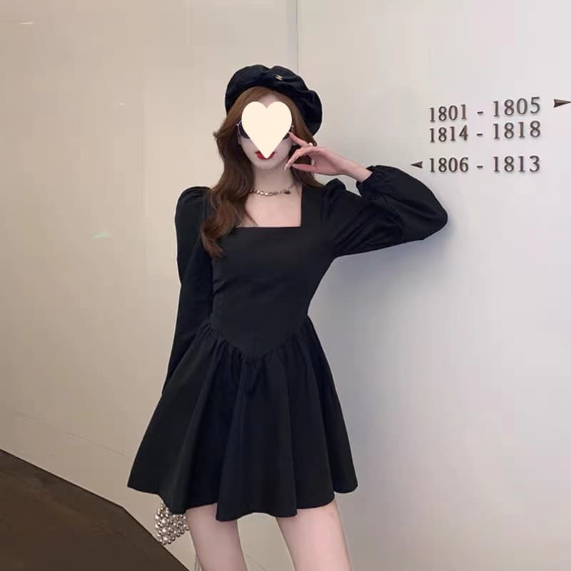 ミニワンピース 優美なスクエアネック ふんわりフレアミニワンピース
