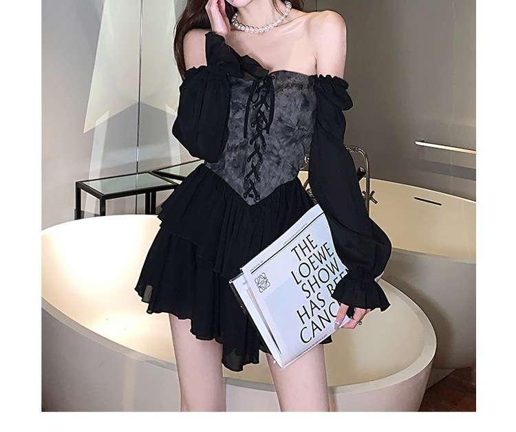 ミニワンピース レース編み上げミニフレアワンピース